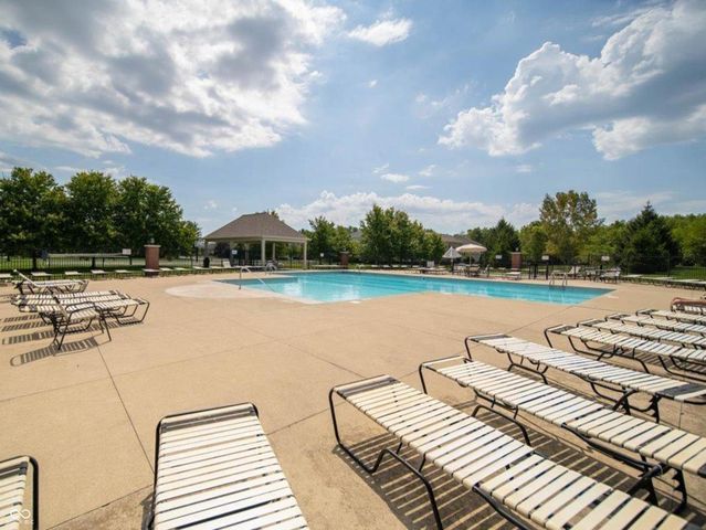 16111 Matlock Circle, Westfield, IN 46074