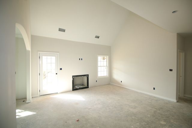 584 Summerfield, Clarksville, TN 37040