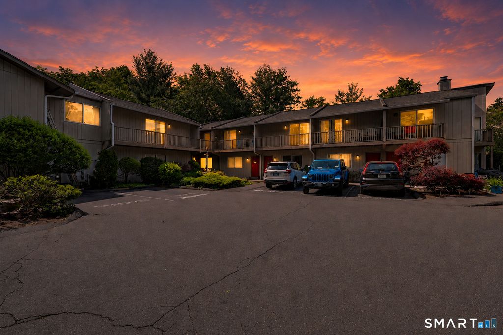 100 Wolfpit Avenue 14, Norwalk, CT 06851