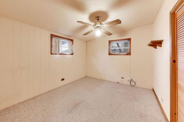 8334 N New England Avenue, Niles, IL 60714