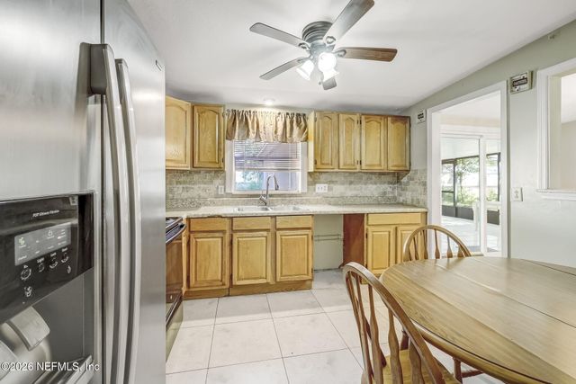 3223 VICTORIA PARK Road, Jacksonville, FL 32216