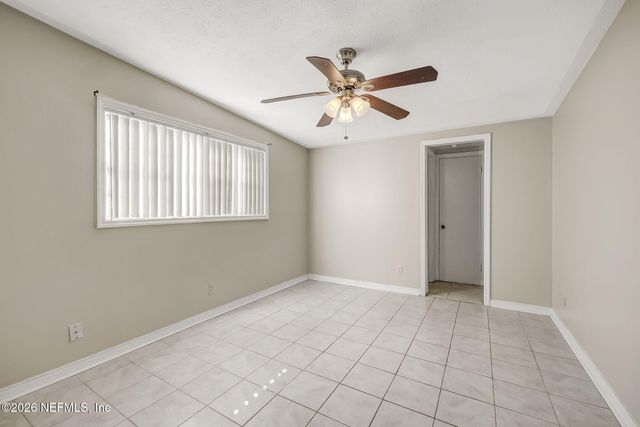 3223 VICTORIA PARK Road, Jacksonville, FL 32216