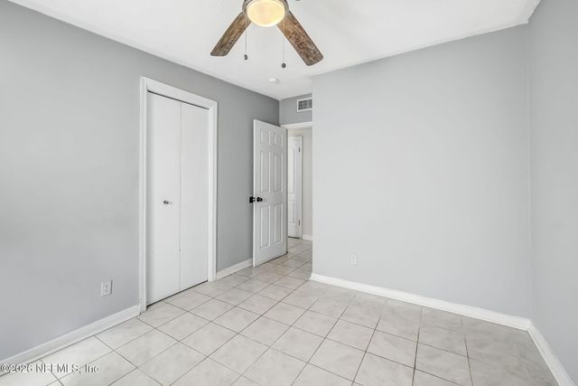 3223 VICTORIA PARK Road, Jacksonville, FL 32216