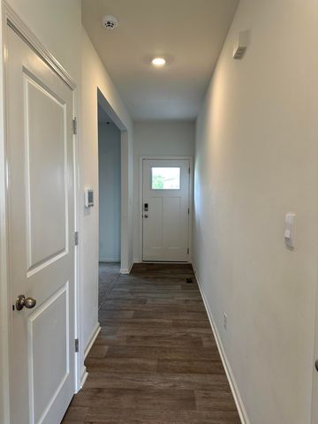 179 Aviana Avenue, Hobart, IN 46342