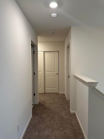 179 Aviana Avenue, Hobart, IN 46342