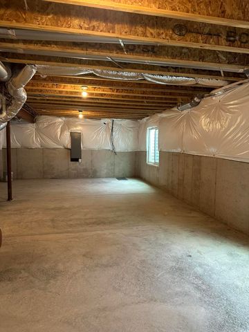 179 Aviana Avenue, Hobart, IN 46342