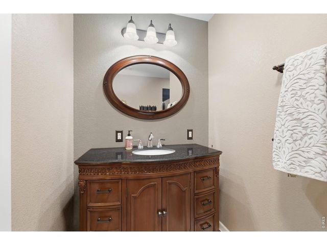 216 Chestnut St, Windsor, CO 80550