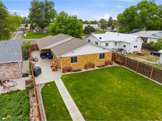 216 Chestnut St, Windsor, CO 80550
