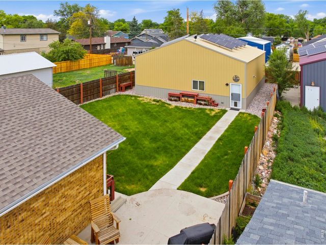 216 Chestnut St, Windsor, CO 80550