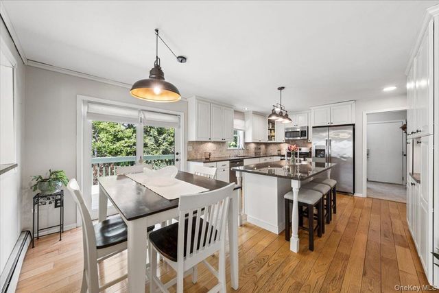 27 Pugsley Parkway, Cortlandt Manor, NY 10567
