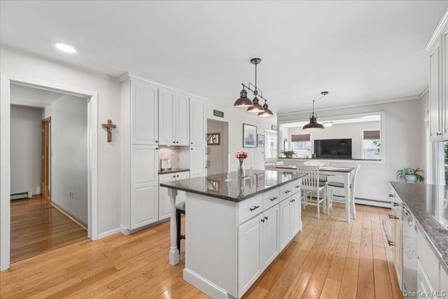 27 Pugsley Parkway, Cortlandt Manor, NY 10567