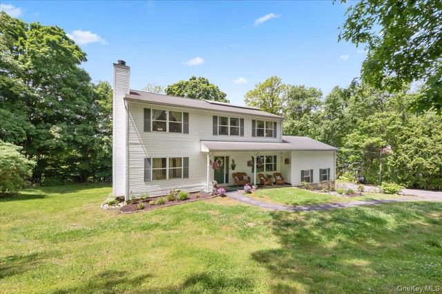 27 Pugsley Parkway, Cortlandt Manor, NY 10567