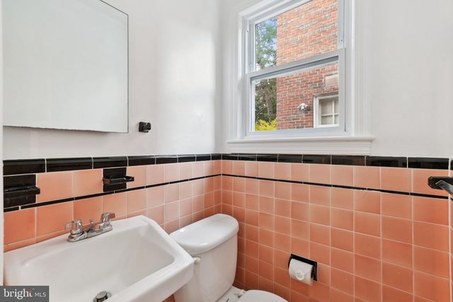 5008 44TH ST NW, Washington, DC 20016