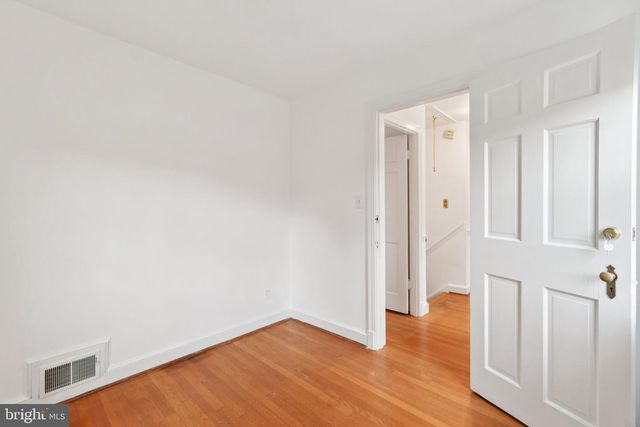 5008 44TH ST NW, Washington, DC 20016