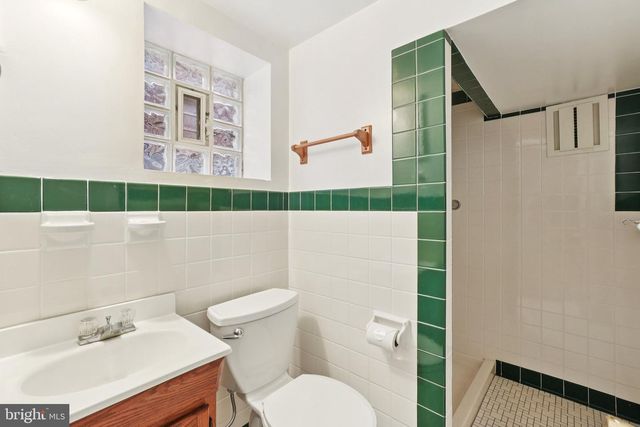 5008 44TH ST NW, Washington, DC 20016