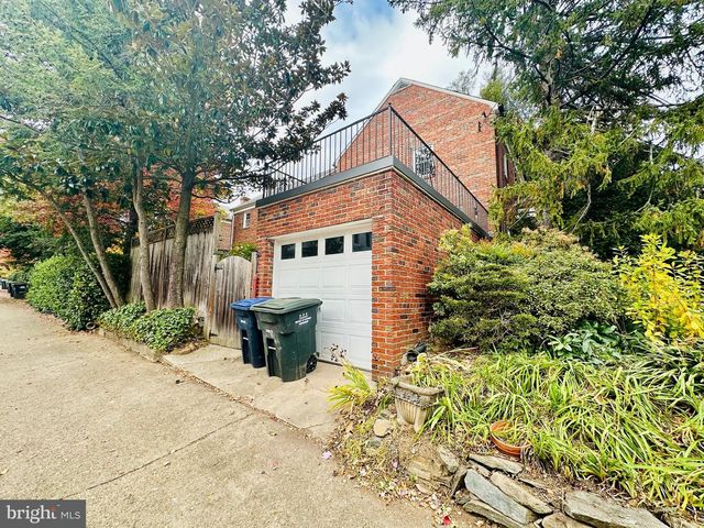 5008 44TH ST NW, Washington, DC 20016