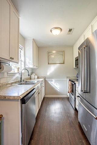 205 Petunia, Taylor, AL 36301