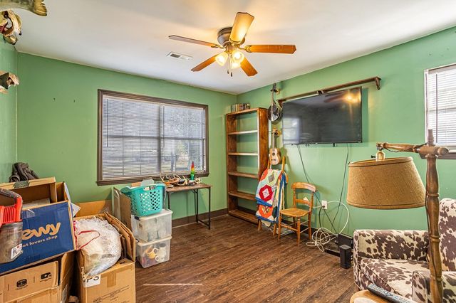 205 Petunia, Taylor, AL 36301