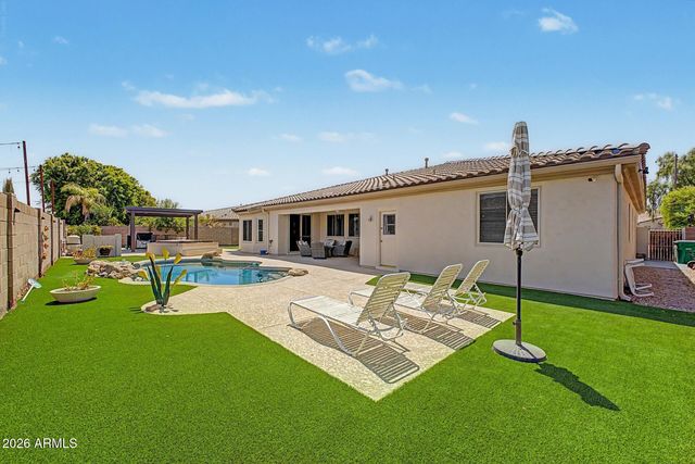 14426 W AVALON Drive, Goodyear, AZ 85395