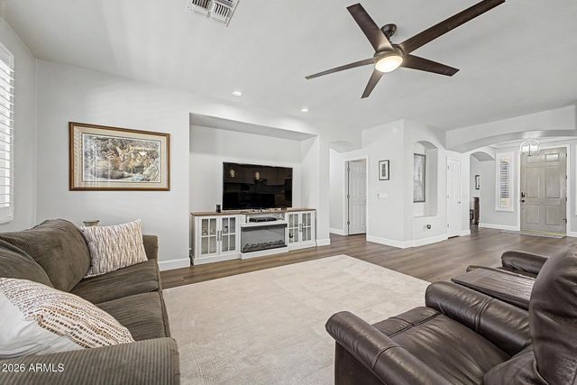 14426 W AVALON Drive, Goodyear, AZ 85395