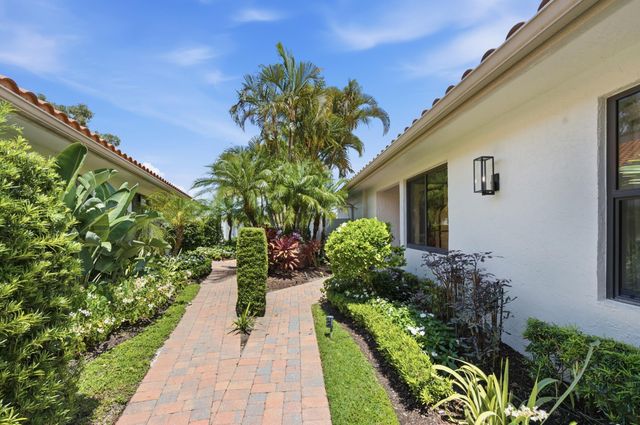 2552 Sheltingham Drive, Wellington, FL 33414