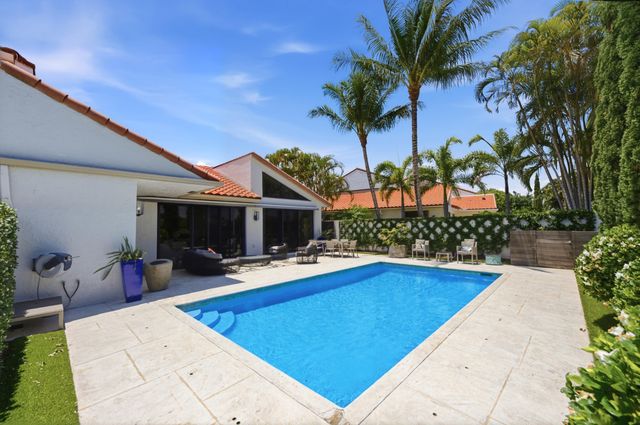 2552 Sheltingham Drive, Wellington, FL 33414