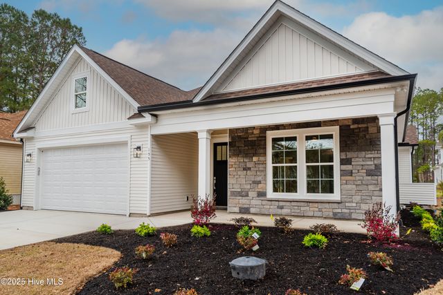 1073 Ridge Walk Way NW, Calabash, NC 28467