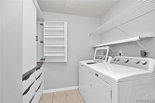 8 W Winged Foot Court, Homosassa, FL 34446
