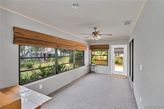 8 W Winged Foot Court, Homosassa, FL 34446