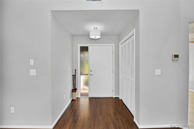 8 W Winged Foot Court, Homosassa, FL 34446