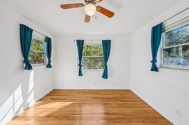 3927 10TH AVENUE N, St Petersburg, FL 33713