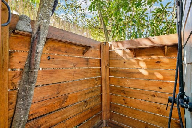 3927 10TH AVENUE N, St Petersburg, FL 33713