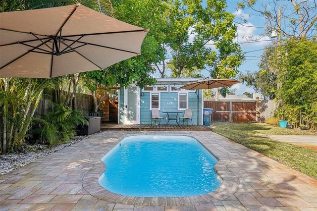 3927 10TH AVENUE N, St Petersburg, FL 33713