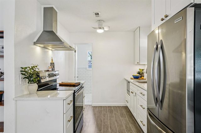 3927 10TH AVENUE N, St Petersburg, FL 33713