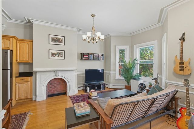 284 K St 2, Boston, MA 02127