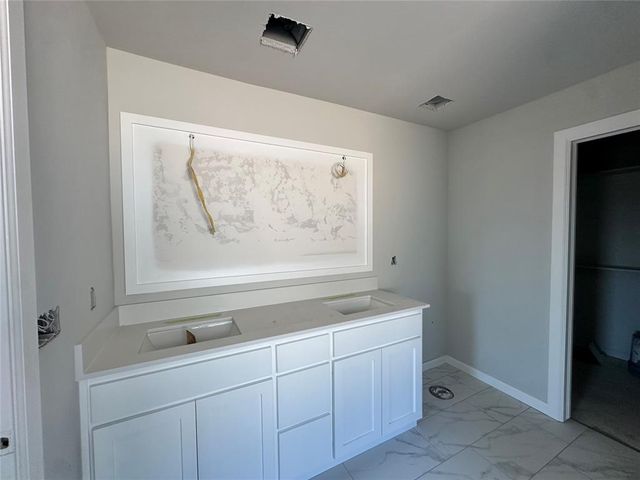 1016 Redwood Creek Drive, Yukon, OK 73099