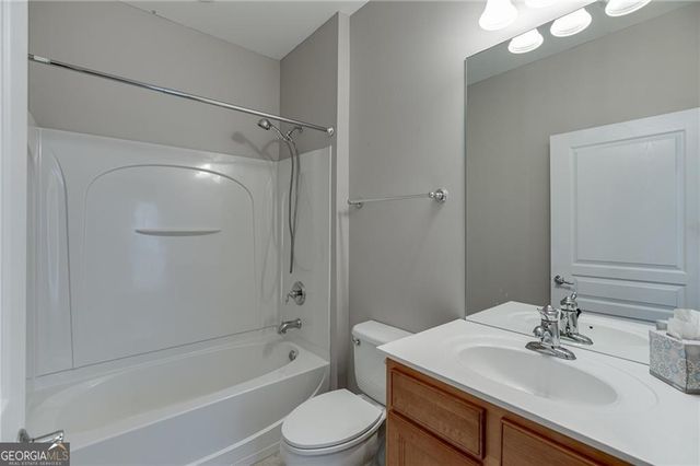6160 Longleaf Drive, Hoschton, GA 30548