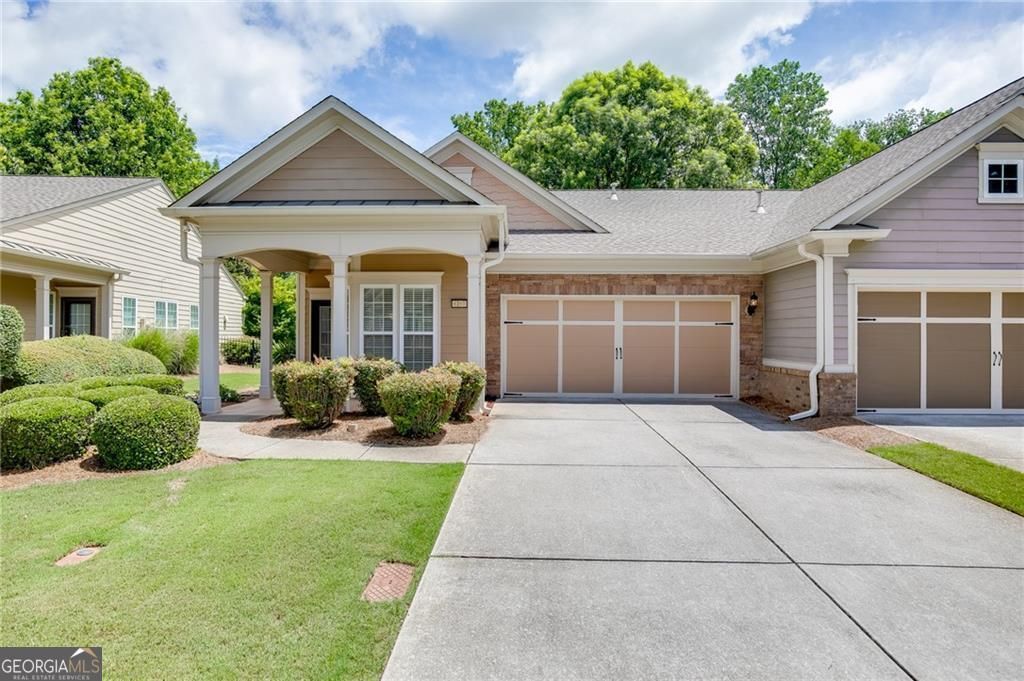 6160 Longleaf Drive, Hoschton, GA 30548