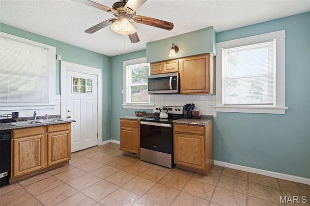 11165 Old Halls Ferry Road, St Louis, MO 63136