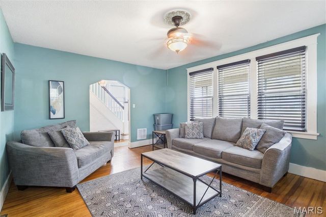 11165 Old Halls Ferry Road, St Louis, MO 63136