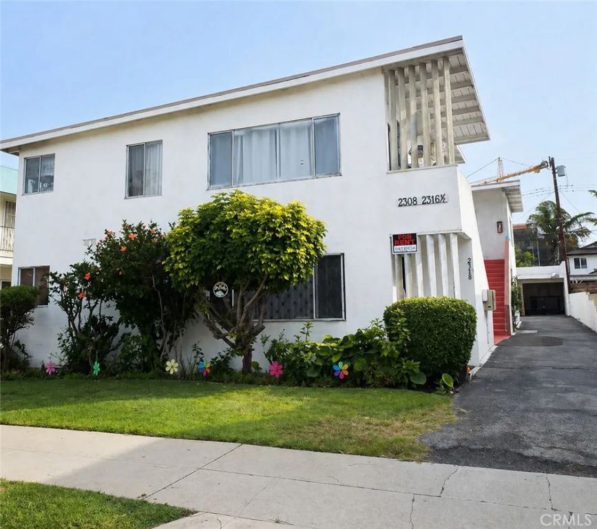 2316 S Carmelina, Los Angeles, CA 90064