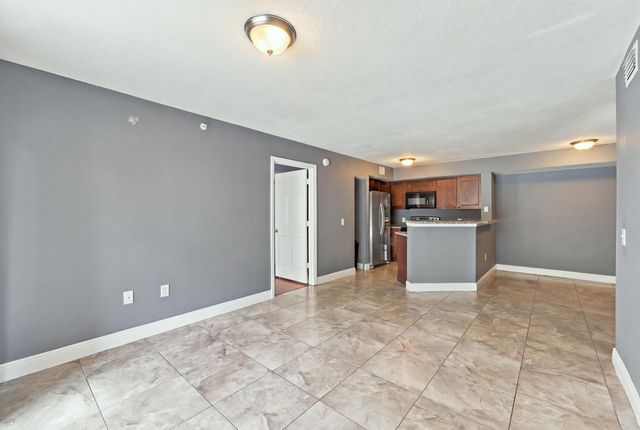 4041 San Marino Boulevard 105, West Palm Beach, FL 33409