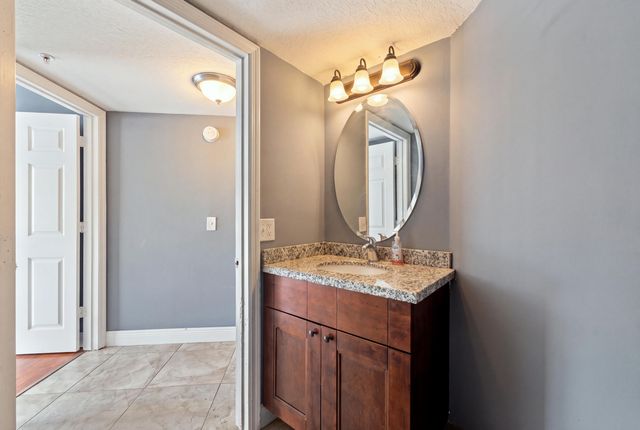 4041 San Marino Boulevard 105, West Palm Beach, FL 33409
