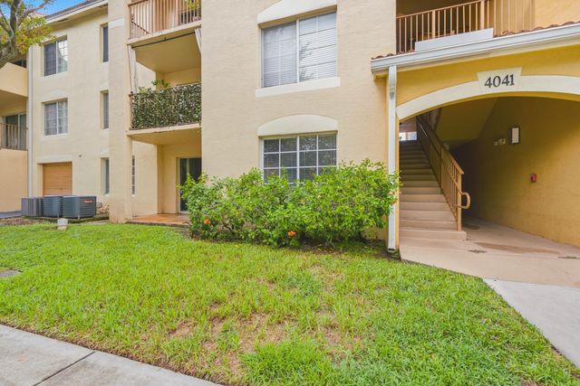 4041 San Marino Boulevard 105, West Palm Beach, FL 33409