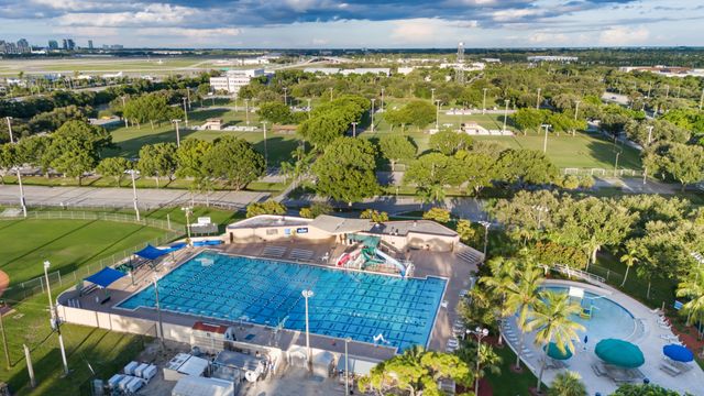 4041 San Marino Boulevard 105, West Palm Beach, FL 33409