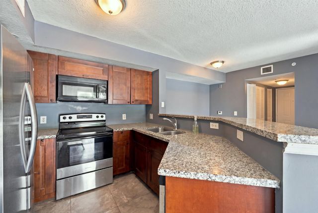 4041 San Marino Boulevard 105, West Palm Beach, FL 33409