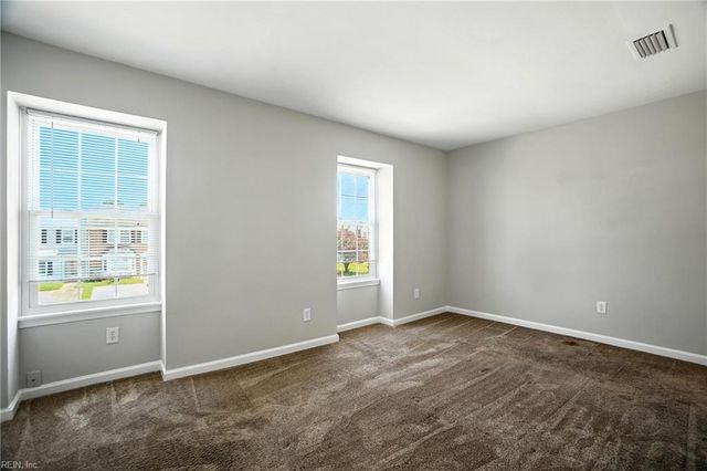 3919 Lantana PL, Virginia Beach, VA 23456