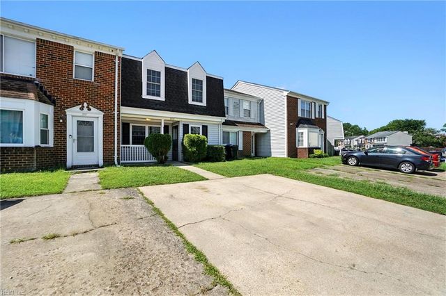 3919 Lantana PL, Virginia Beach, VA 23456