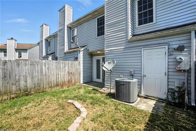 3919 Lantana PL, Virginia Beach, VA 23456
