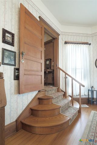 606 S Key Avenue, Lampasas, TX 76550